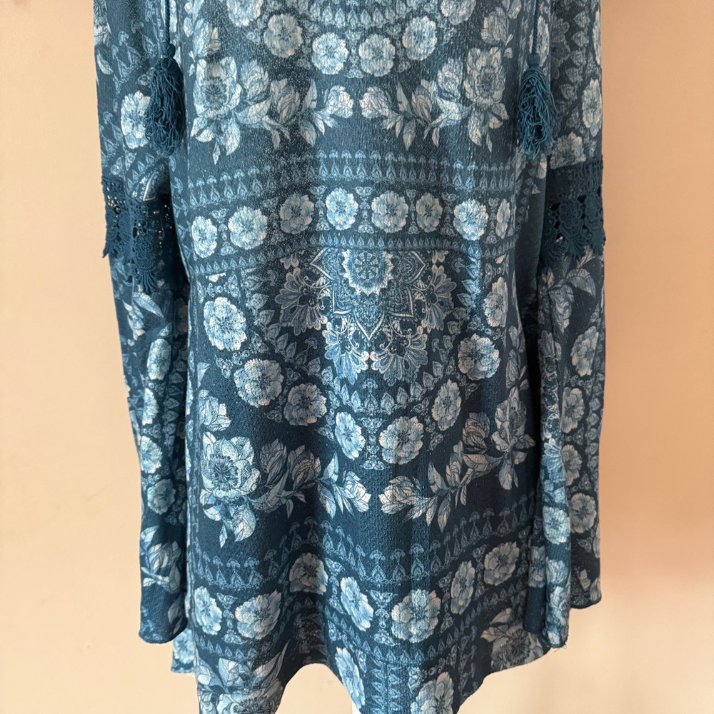 Bohemian Blue Floral & Geometric Print Long Sleeve Tunic Top - Picture 6 of 9